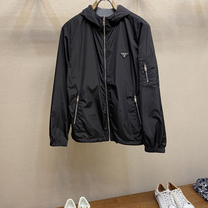Pra*a outwear